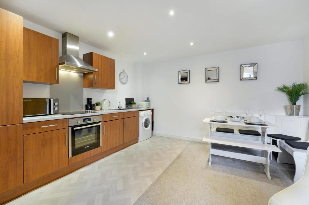 Host & - Henry's Hideaway Apartment Liverpool