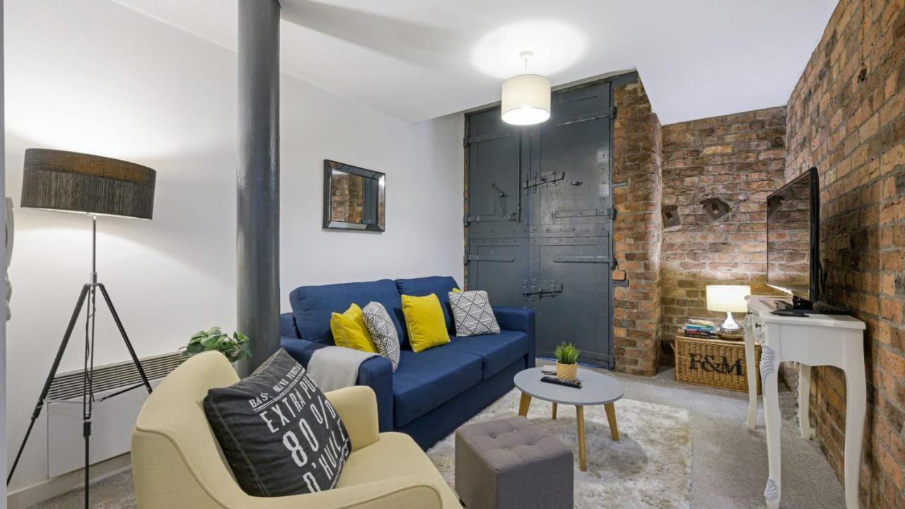 Host & - Henry's Hideaway Apartment Liverpool