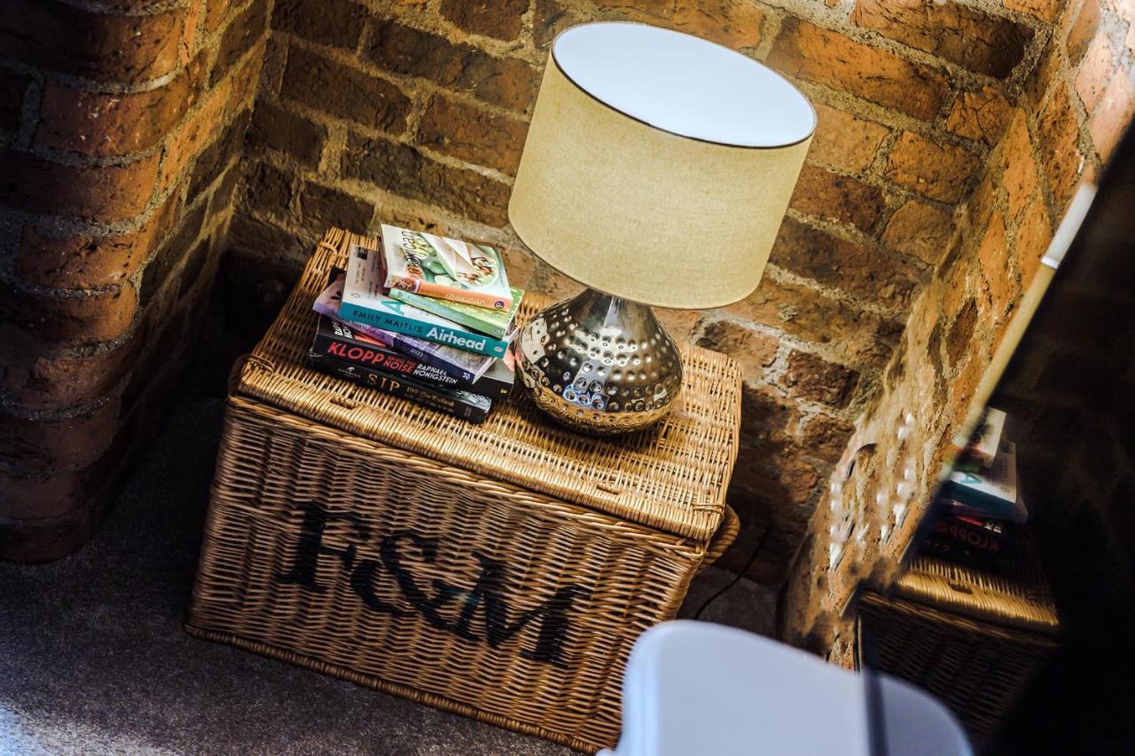 Apartment Host & - Henry's Hideaway Liverpool